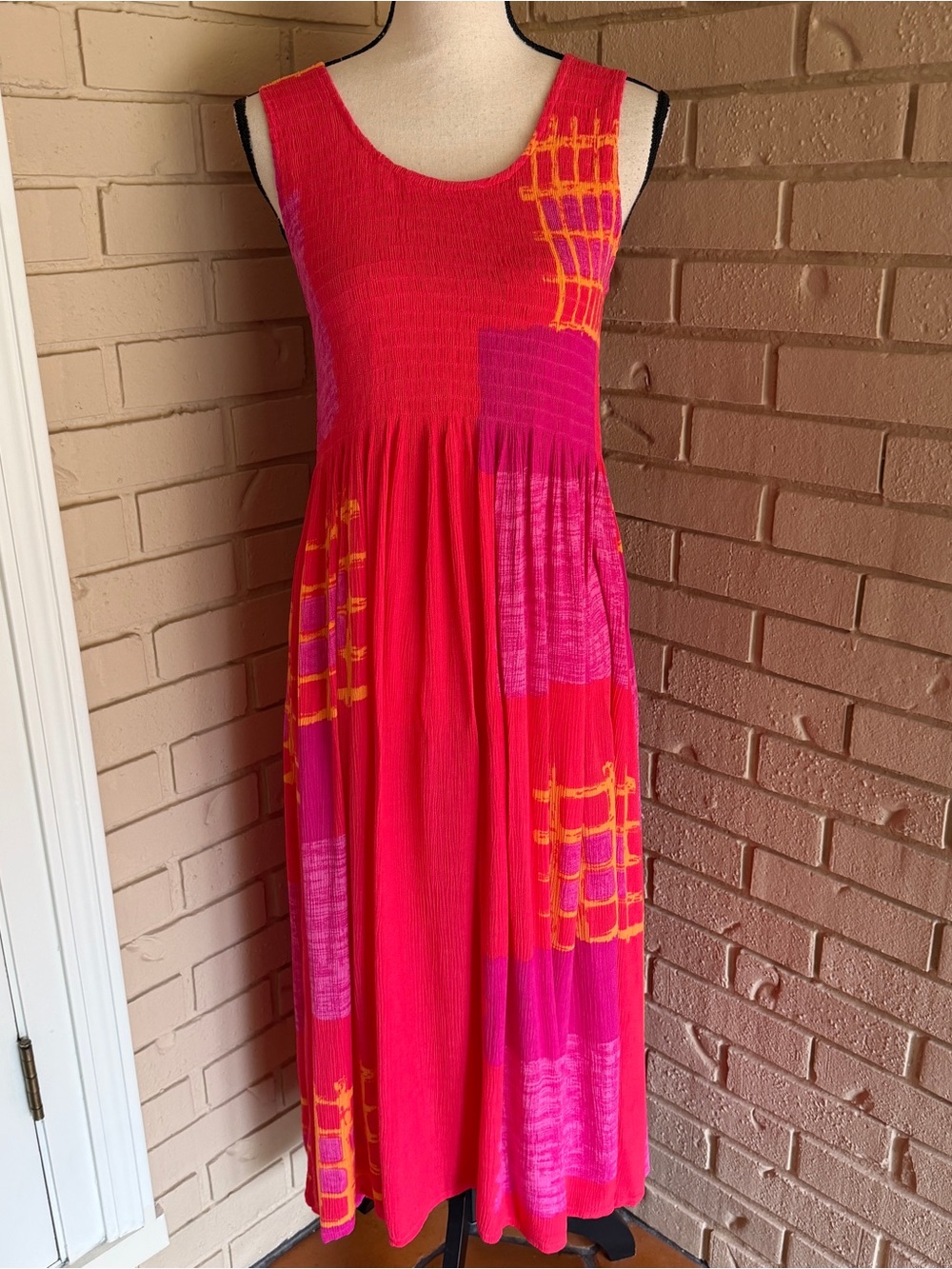 Kaktus Sleeveless Smocked Fuchsia Abstract Midi Dress Artsy Resort Beach Size S